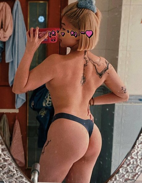 Hilovenano onlyfans model