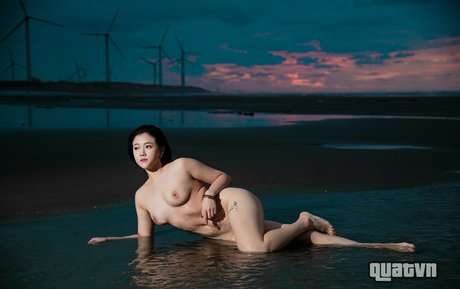 Hilovenano naked onlyfans pics