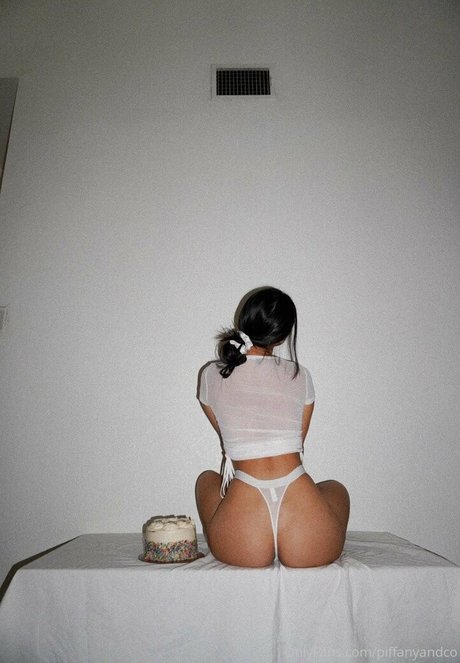 sexy milf onlyfans free naked exposure