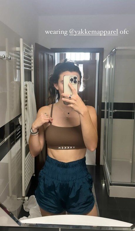 Brett Cooper onlyfans fuck