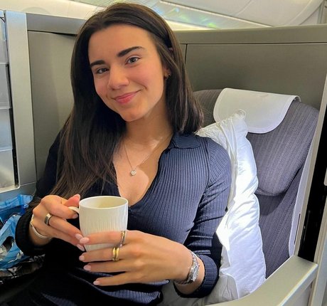 Brett Cooper onlyfans fotos