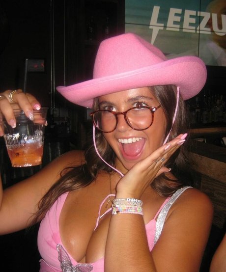 lesbian kissing onlyfans hot naked exposure