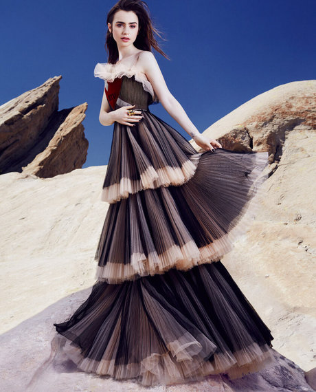 Lily Collins onlyfans mega