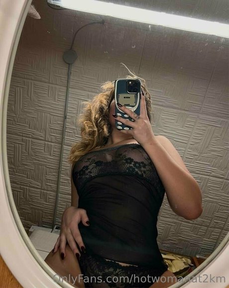 hotwomanat2km onlyfans naked leaks