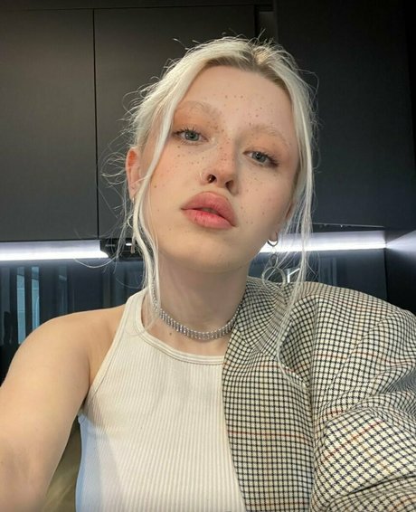 anatpotos nude onlyfans