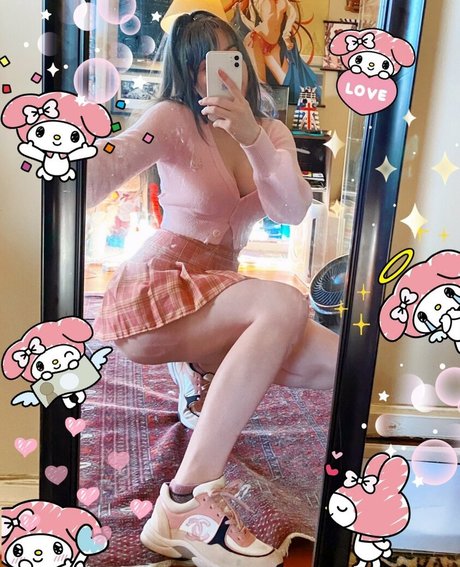 elliechii onlyfans page