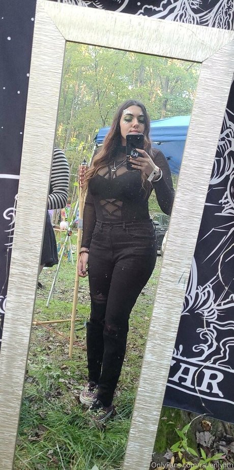 ravenlylith onlyfans nudes