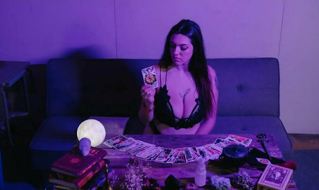 ravenlylith onlyfans naked