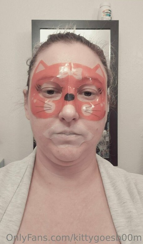 kittygoesb00m xxx onlyfans