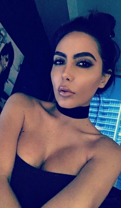 lelastarfree onlyfans leaked nudes