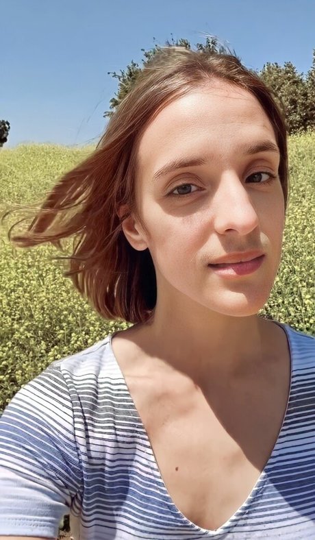 Ashley Victoria Robinson porn onlyfans