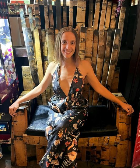 Ashley Victoria Robinson onlyfans leake