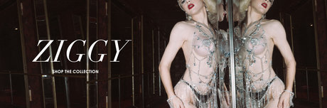 Miss Mosh onlyfans model photos