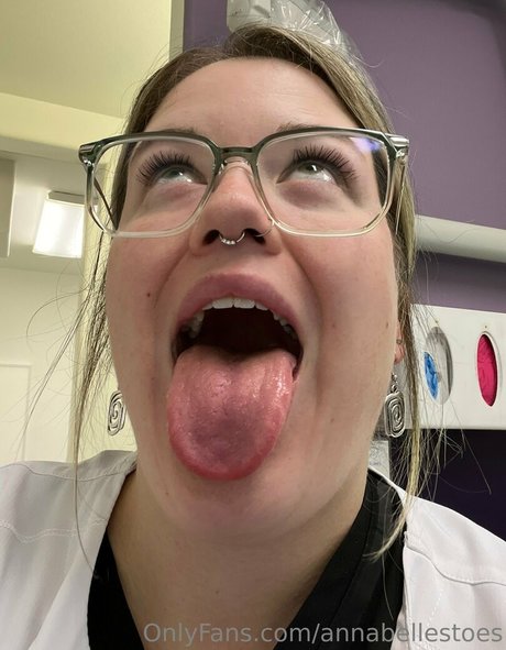 annabellestoes onlyfans leake