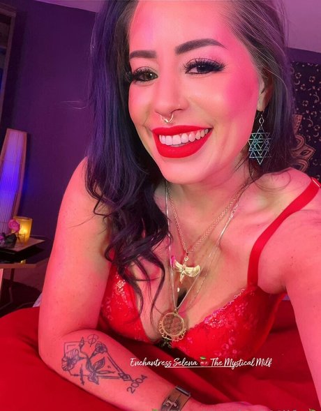 enchantressselenafree leaked nudes onlyfans