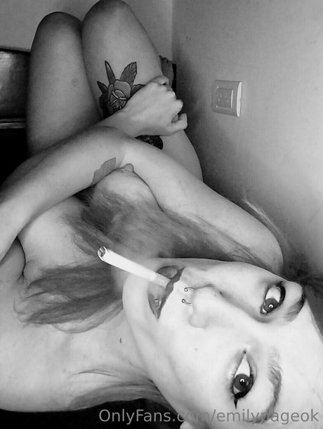 emilypageok onlyfans free content