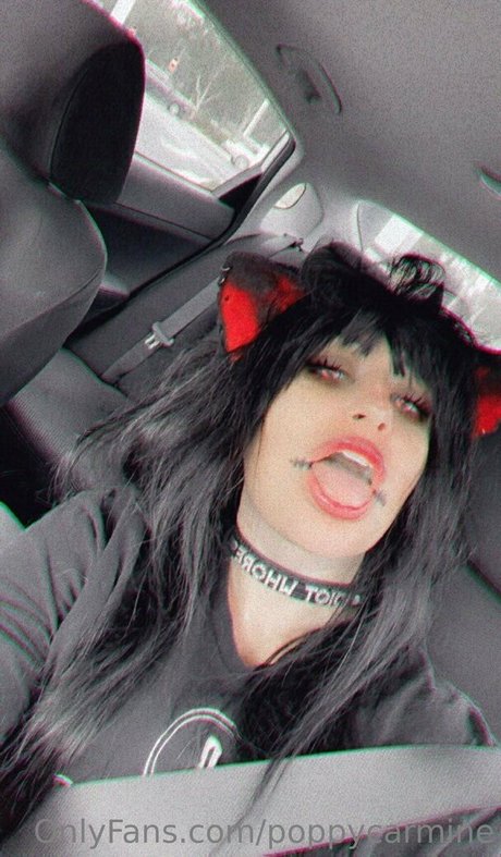 poppycarmine onlyfans leakes
