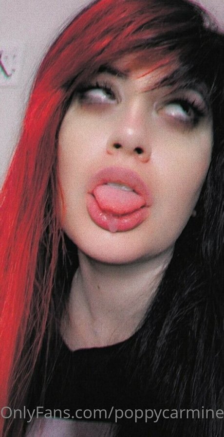 poppycarmine only fans photos