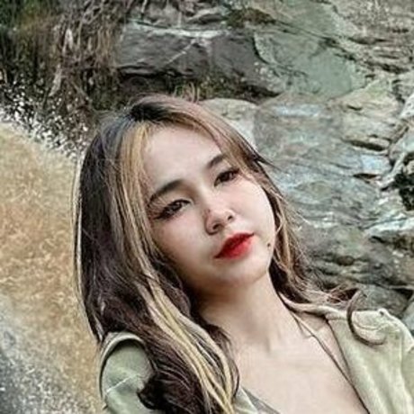 skinny small tits onlyfans nude pic