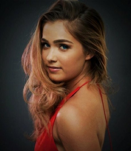 Haley Lu Richardson leaked porn onlyfans