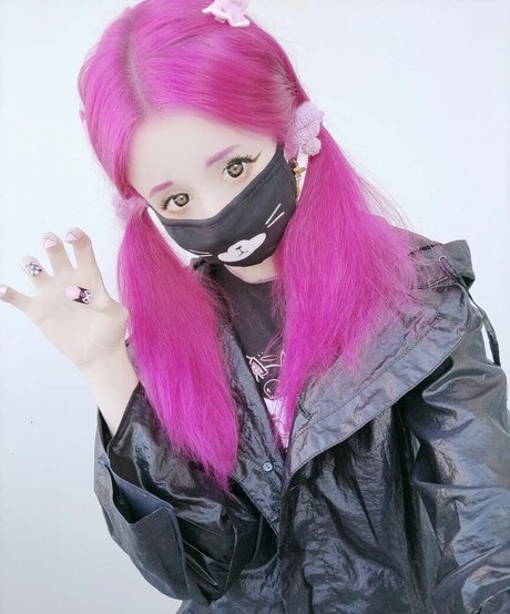 tsundurka naked only fans