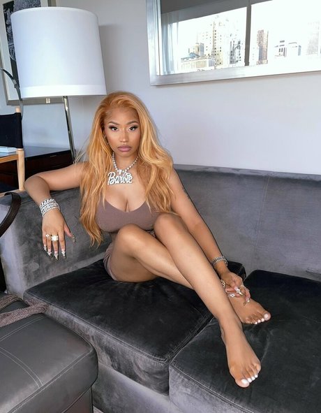 Nicki Minaj onlyfans leak ass