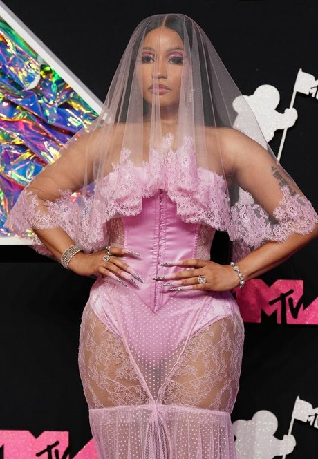 Nicki Minaj nude onlyfans