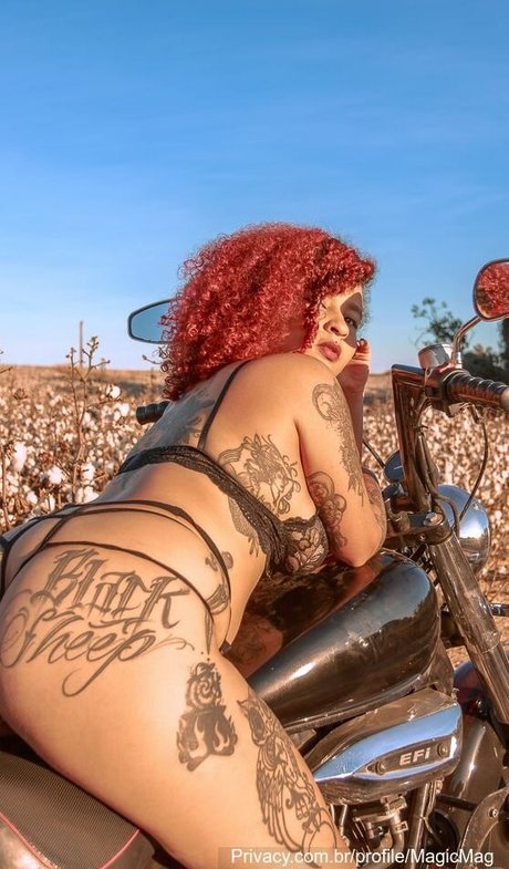 Varias Em Um only fans nude leaks