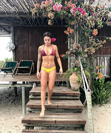 Leticia Bufoni leaked onlyfans content