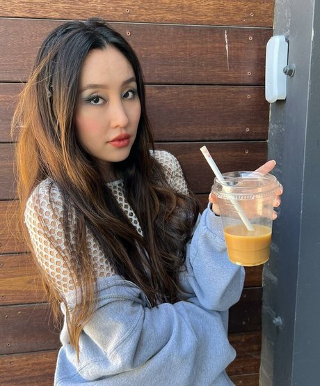 Olivia Sui porn onlyfans