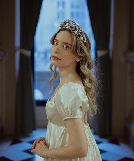 queen astraea naked only fans