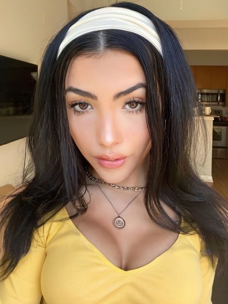 Andrea Botez Ai Porn topless onlyfans