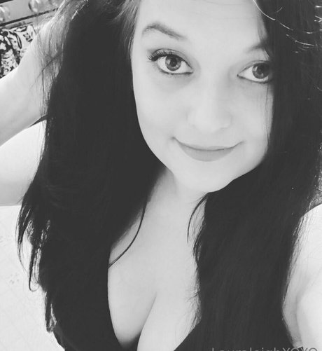 the laurajohnson onlyfans leaked naked