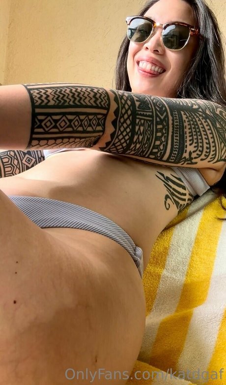 katdgaf Profile image