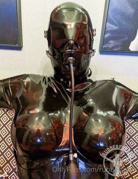 rubberfreak nude only fans