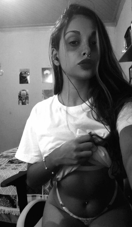 Sua Latina onlyfans strip