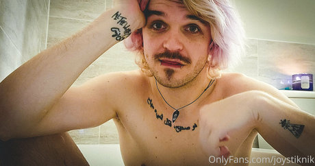 joystiknik only fans leak nude