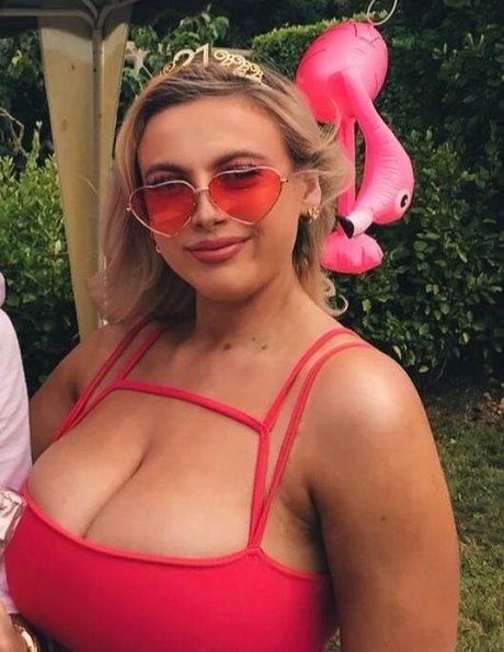 annabelbabes  glimpse