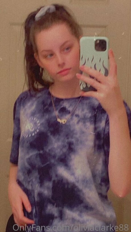 oliviaclarke88 onlyfans post