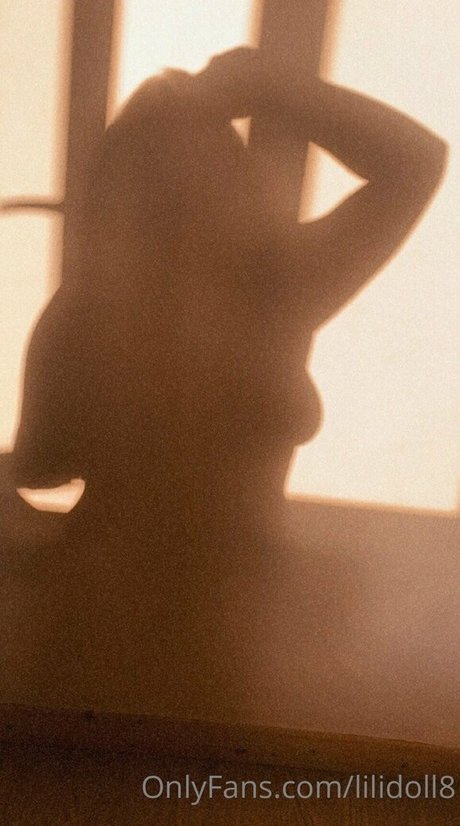 lilidoll8 onlyfans pictures
