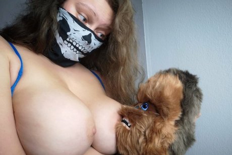 Mila Volker onlyfans public photos