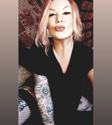 waifu onlyfans beautiful image