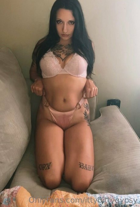ittybittygypsy nude onlyfans leaked