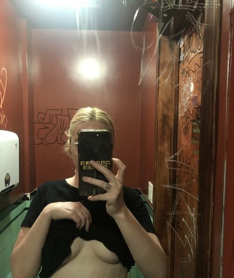 luxxxsky nudes onlyfans