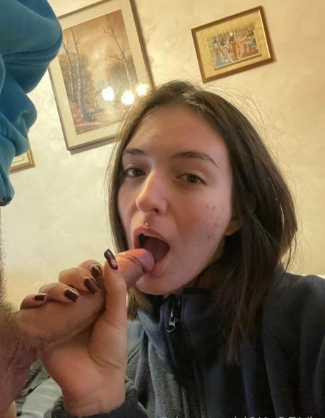 crissyworld0k naked on onlyfans