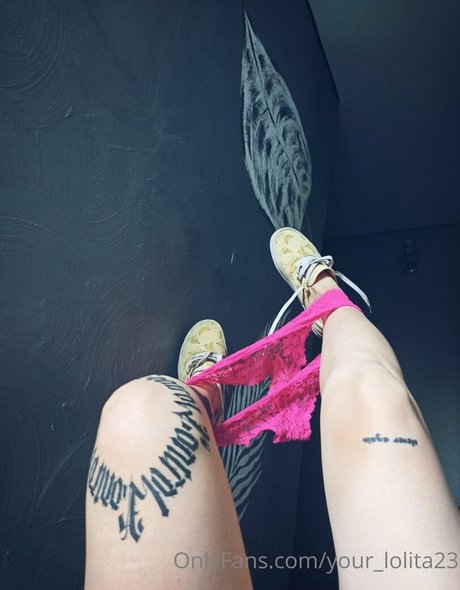 your lolita23 onlyfans picture