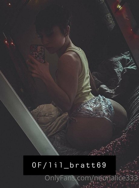 petite big ass onlyfans top portrait