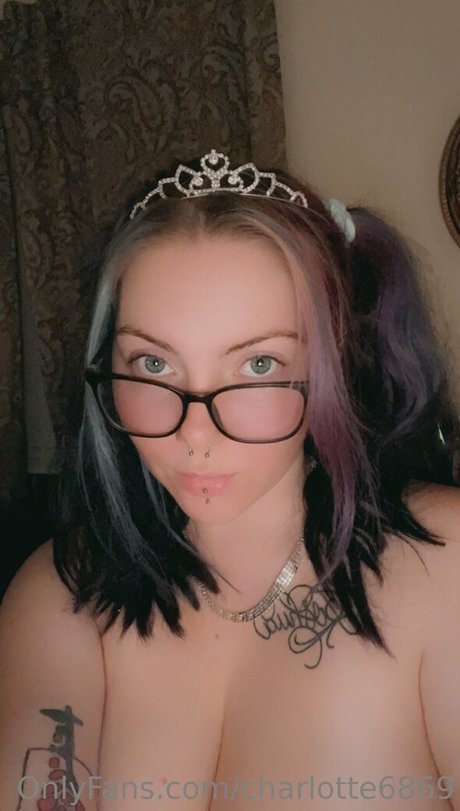 charlotte6869 nude onlyfans leaks