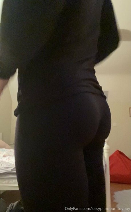 sissyplumbumtoyboy onlyfans nudes