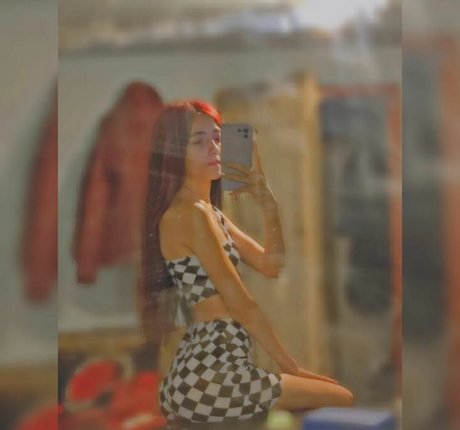 alymaria18 onlyfans leaks